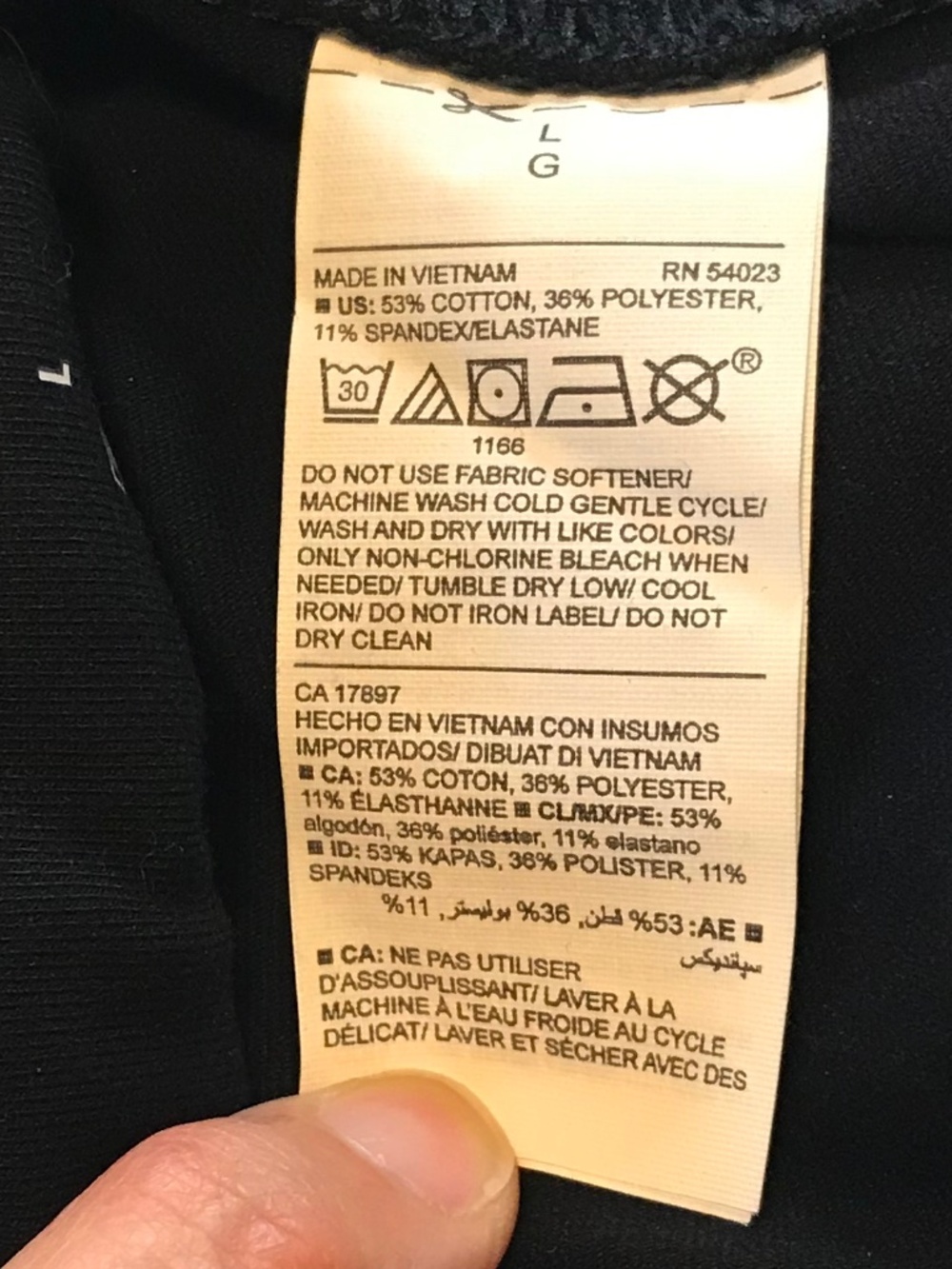 Old Navy Active go-dry capri-length black athletic leggings (L) - Picture 10 of 13